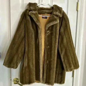 Vintage 1960s Women’s Brown Faux Fur Coat Made in England Size M